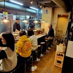 Sumibiyakiniku Kyoro Chan - 店内カウンター席