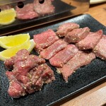 焼肉ホルモン うしひろ - 