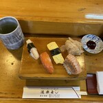 Douraku Sushi - 