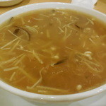 鳳琴樓 - フカヒレスープ