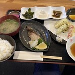 漁師の家めし 英進丸 名倉 - 