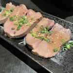 肉盛り酒場 とろにく - 