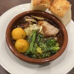 パスタとワインのお店 Piacere - アヒージョ