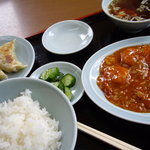 らんらん - optio A30で撮影。干焼蝦仁定食。