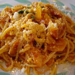 Pastello - ベーコンとオニオンのトマトソース