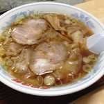 三日月軒 - ワンタン麺