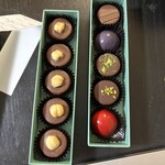 Artichoke chocolate - 【Bon bon Especial（ボンボン エスペシャル）】
                        1800円（ホワイトデー限定）
                        【Bon bon chocolat 5（ポンポンショコラ 5）】
                        1700円（ポンポンショコラのセット）