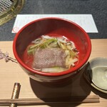 日本焼肉はせ川 別亭 - 神戸牛リブロースと春野菜の沢煮仕立て