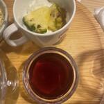 羽釜炊きごはんと美味しいニッポンのビュッフェ ひな野 - 杏仁豆腐にパイナップル、ぶどうゼリー