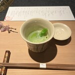 日本焼肉はせ川 別亭 - スナップエンドウのすり流し