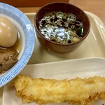 Tsurumaru Udon - お椀のうどんダシが美味しい！