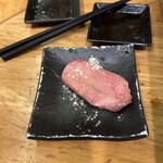 立喰い焼肉 治郎丸 - 