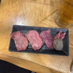 立喰い焼肉 治郎丸 - 