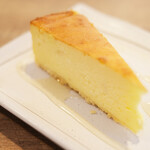 Inoubliable - ランチコース 1620円 のチーズケーキ