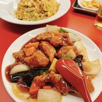 南海飯店 ハイハイ店 - 酢豚と焼き飯