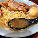 ラーメン 盛太郎 - チャーシュー麺　1,000円（野菜マシマシ、薄味）