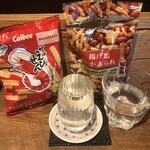 麹町いづみや しろ - あげ塩いかあられ・カルビーかっぱえびせん、KINOENE COLLIDE 純米吟醸生原酒