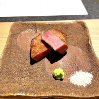 日本焼肉はせ川 別亭 銀座店 - ⑦和牛：究極神のタン（神谷商店）厚切り