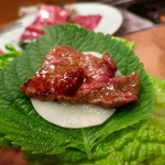 焼肉 グルマンズいとう - サンチュと一緒に♪