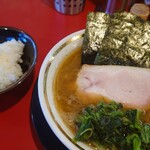 IEKEI KANSAI 王道家直系 我道家 - ラーメン本店仕様&白ゴハン小♪