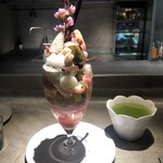 PATISSERIE ASAKO IWAYANAGI - パルフェビジュー® 桜（ドリンク付） 6,380円（税込）