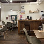 わ楽 - 店内一部① R6.3.16  18:50  まさかの先客なし