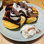 Virejji Vangado Daina - クリームチーズ&チョコ パンケーキ