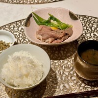 炭和食かなうS 特別室 - 黒毛和牛サーロインすきしゃぶ
