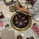 焼き肉 ホルモン まる金 - 