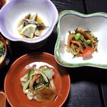 玉の湯旅館 - 夕食（ニシン山椒漬け ＆ 切り干しダイコンの和え物 ＆ キノコと野菜の煮物）