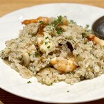 洋食 おがた - エビライス（200gほど）