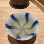 温石 - ホワイトアスパラ100本分の茹で汁の煮詰め。玉蜀黍茶のような味わいでした