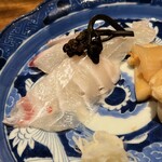 温石 - 目の前であがった真鯛。〆て二日目ですが、弾力がものすごい。旨味も爆裂します