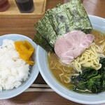 横浜ラーメン　武蔵家 - 