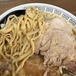 ra-memmaruta - 麺と豚を拡大