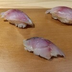 肴と鮨 津作 - 鯵寿司