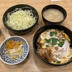 Tonkatsuakaishi - 同月別日のロースかつ丼定食1700円