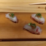 肴と鮨 津作 - 鯛寿司