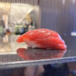 鮨 くまくら - 赤身漬け/柚子