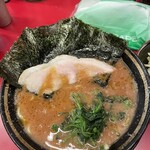 豚骨醤油ラーメン 王道家 - 