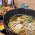 手打うどん けんどん屋 - 