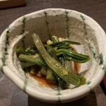 地酒と道産食材 一笑 - 行者にんにく正油漬け