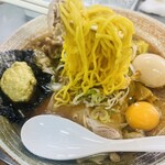 覆麺 智 - 