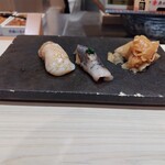 銀座のみこ寿司 - 帆立、鯵