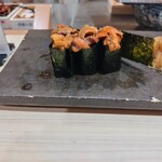 銀座のみこ寿司 - 中のうに x 3