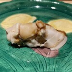 鮨処 池上 - 低温 煮ハマグリ
