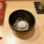 鮨鷹 - あわびの肝ソース＆酢飯