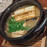 こたつ ねこ - 鰻と豆腐のぐつぐつ煮