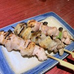 坂途中の焼き鳥屋 くら - 