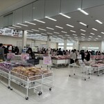 たこせんべいの里 - 店内